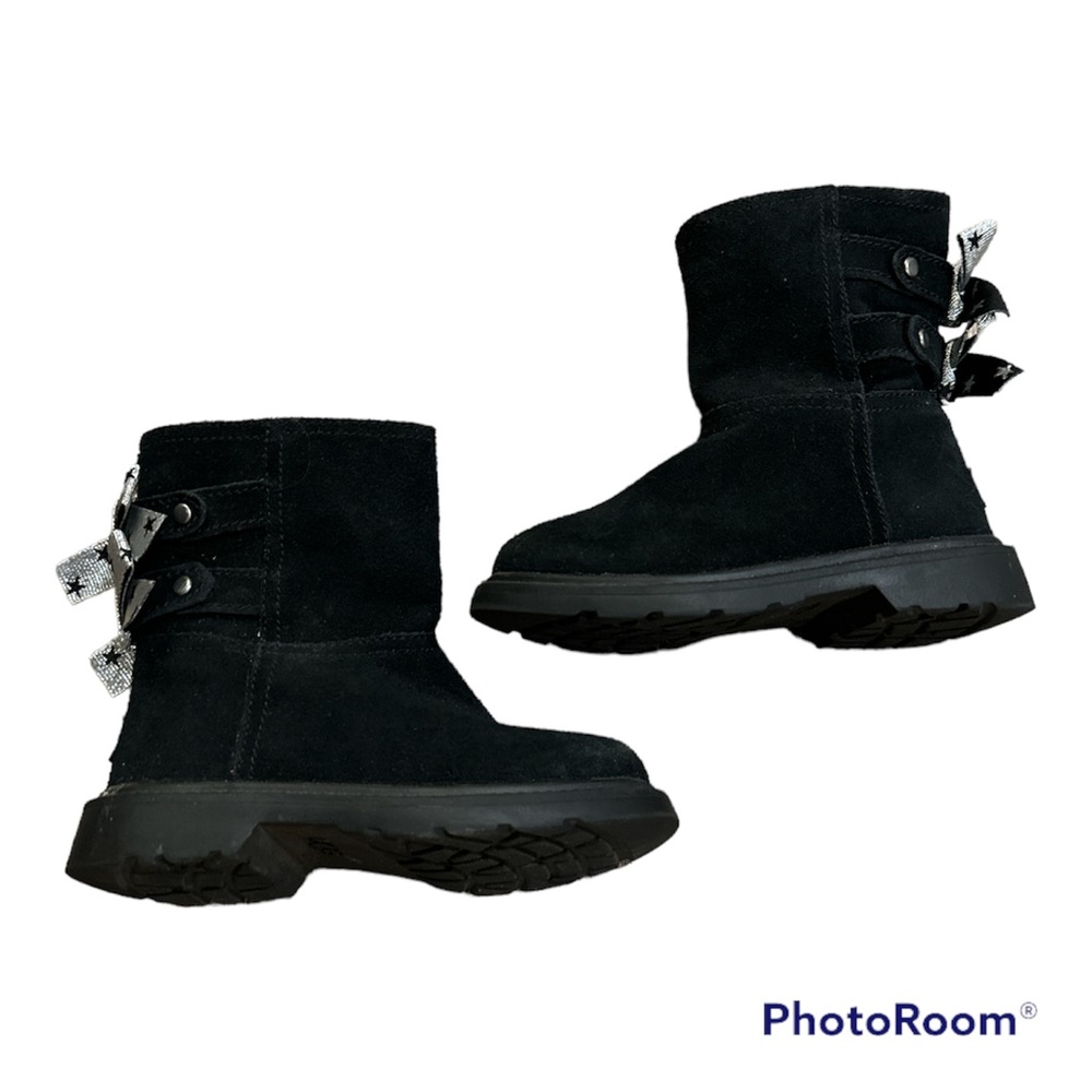 Black toddler bow Uggs